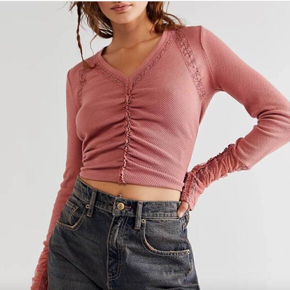 Free People Wear Me Out Ruched Long Sleeve Top Size S - Picture 1 of 3